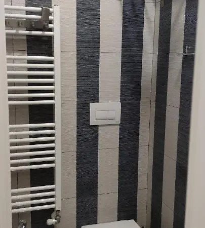Via Milano 5*