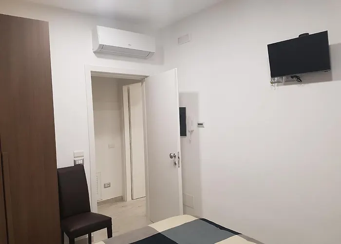 Via Milano B&B 카탄차로