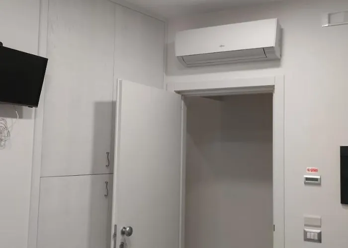 Via Milano B&B 카탄차로